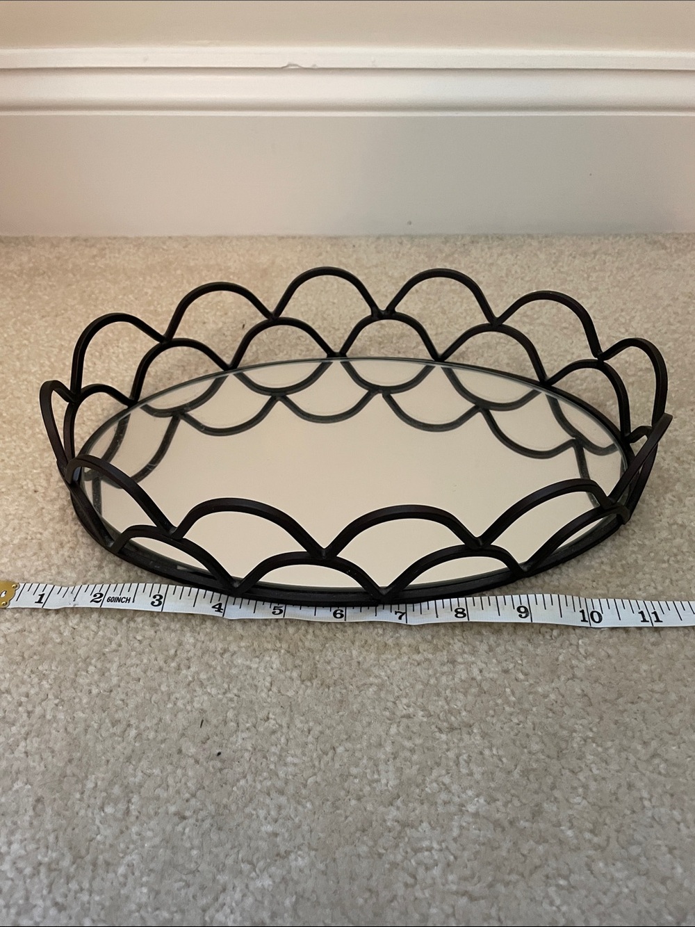 Decorative Scallop Edge Round Mirror Tray - Black